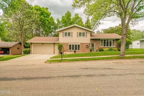 314 Saturn Dr, Bismarck, ND 58503 photo 53