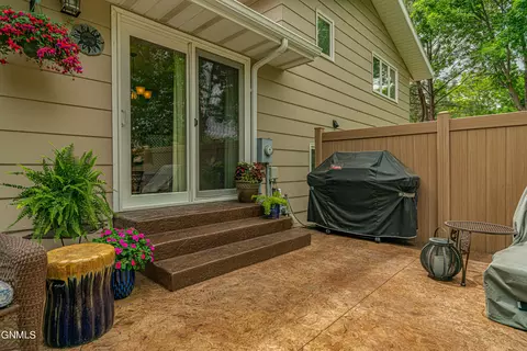 314 Saturn Dr, Bismarck, ND 58503 photo 62