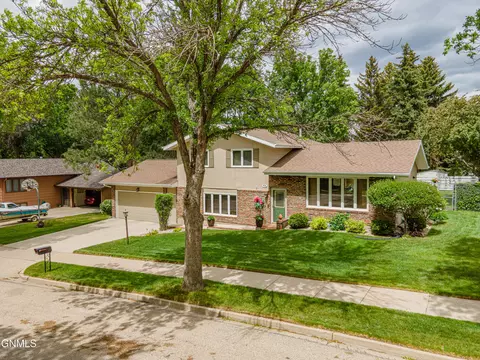 314 Saturn Dr, Bismarck, ND 58503 photo 72