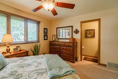 314 Saturn Dr, Bismarck, ND 58503 photo 27