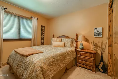 314 Saturn Dr, Bismarck, ND 58503 photo 31