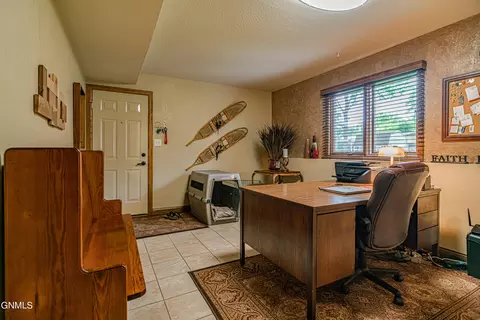 314 Saturn Dr, Bismarck, ND 58503 photo 42