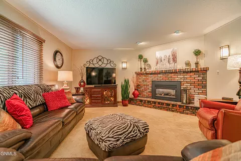 314 Saturn Dr, Bismarck, ND 58503 photo 39