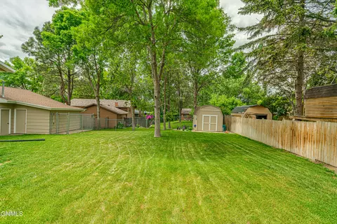 314 Saturn Dr, Bismarck, ND 58503 photo 69