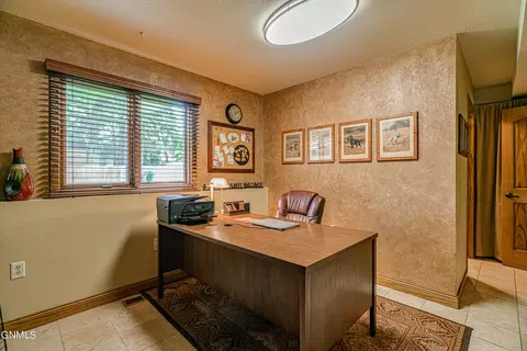 314 Saturn Dr, Bismarck, ND 58503 photo 43