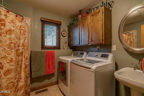 314 Saturn Dr, Bismarck, ND 58503 photo 34