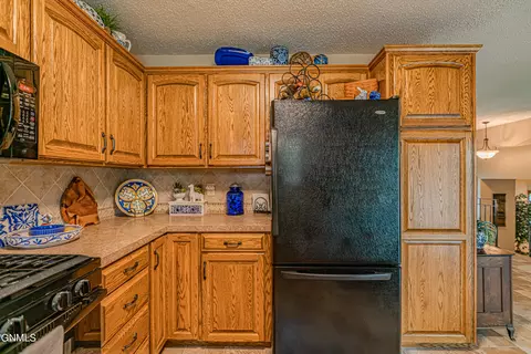 314 Saturn Dr, Bismarck, ND 58503 photo 11