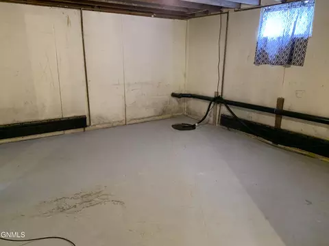 207 3rd St SE, Lamoure, ND 58458 photo 28