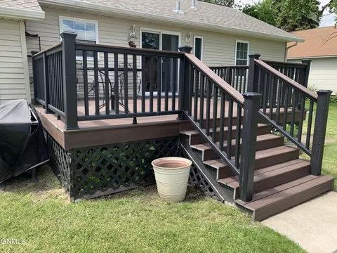 207 3rd St SE, Lamoure, ND 58458 photo 8