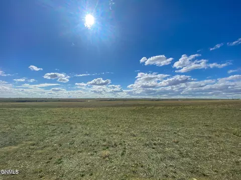 2715 44th Ave W, Williston, ND 58801 photo 31