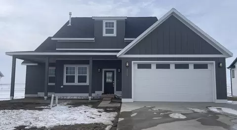 2715 44th Ave W, Williston, ND 58801 photo 1
