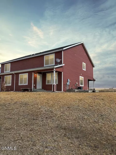 5803 Vanessa Ave, Williston, ND 58801 photo 5