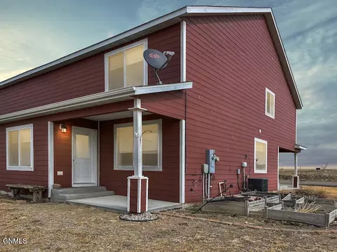 5803 Vanessa Ave, Williston, ND 58801 photo 3