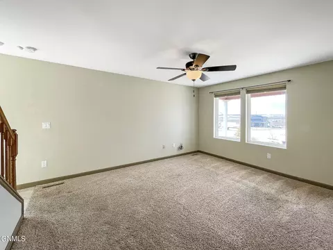 5803 Vanessa Ave, Williston, ND 58801 photo 7