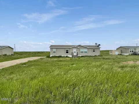 12417 59k St NW, Epping, ND 58843 photo 2