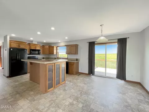 12417 59k St NW, Epping, ND 58843 photo 11