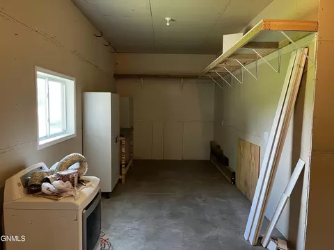 609 2nd St E, Edgeley, ND 58433 photo 43