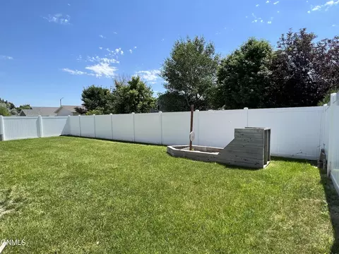 1909 23rd St W St W, Williston, ND 58801 photo 47