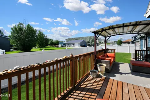 2219 29th Ave W, Williston, ND 58801 photo 16
