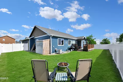 2219 29th Ave W, Williston, ND 58801 photo 12