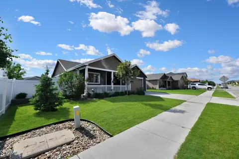 2219 29th Ave W, Williston, ND 58801 photo 5