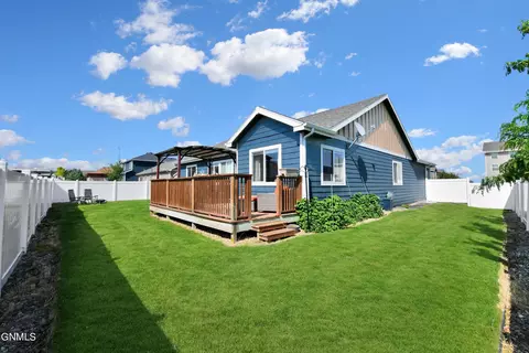 2219 29th Ave W, Williston, ND 58801 photo 10