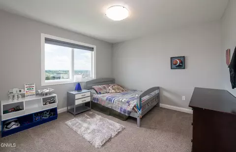 3909 Clairmont Rd, Bismarck, ND 58503 photo 26