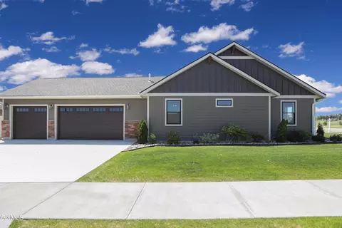 510 Wyatt St, Williston, ND 58801 photo 4