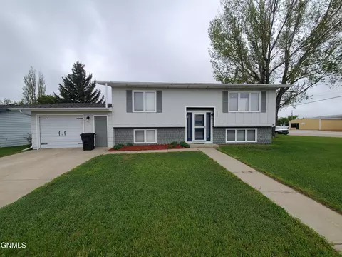 102 3rd Ave SE, Bowman, ND 58623 photo 8