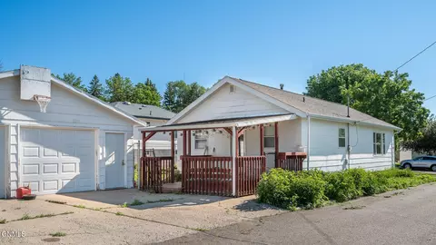 207 11th Ave NE, Mandan, ND 58554 photo 37