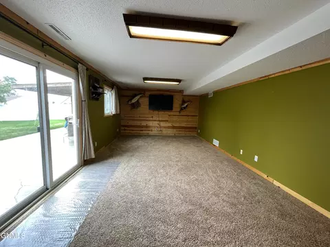 1309 Divide Ave E, Bismarck, ND 58501 photo 22