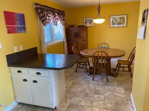 1309 Divide Ave E, Bismarck, ND 58501 photo 9