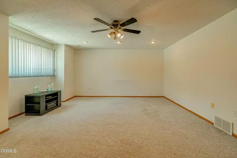 440 Stuttgart Dr, Bismarck, ND 58504 photo 48