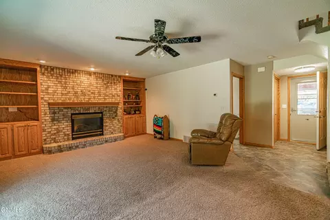 440 Stuttgart Dr, Bismarck, ND 58504 photo 38