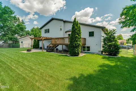 440 Stuttgart Dr, Bismarck, ND 58504 photo 72