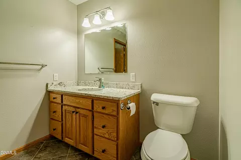440 Stuttgart Dr, Bismarck, ND 58504 photo 43