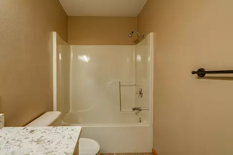 440 Stuttgart Dr, Bismarck, ND 58504 photo 35