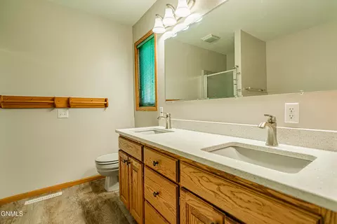 440 Stuttgart Dr, Bismarck, ND 58504 photo 52