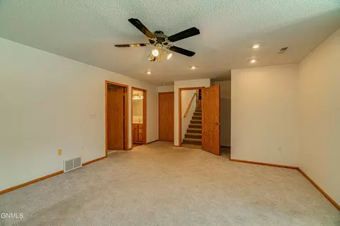 440 Stuttgart Dr, Bismarck, ND 58504 photo 50