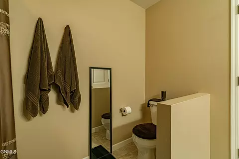 6922 Derek Dr, Bismarck, ND 58504 photo 40