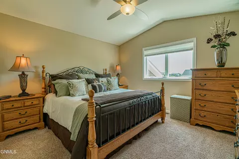 6922 Derek Dr, Bismarck, ND 58504 photo 33