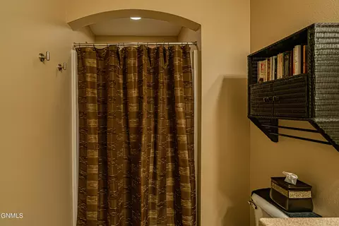 6922 Derek Dr, Bismarck, ND 58504 photo 54