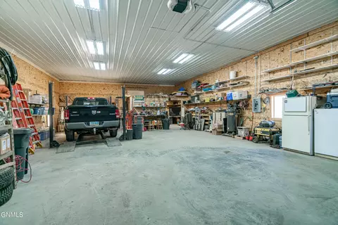 6922 Derek Dr, Bismarck, ND 58504 photo 89