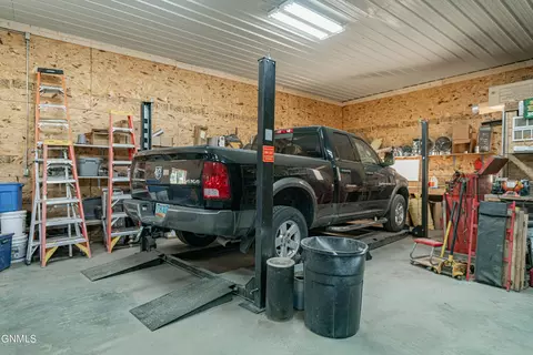 6922 Derek Dr, Bismarck, ND 58504 photo 82
