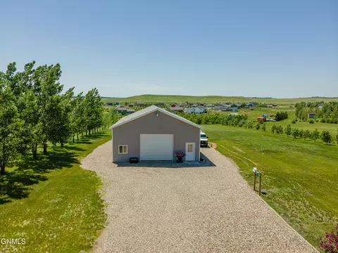 6922 Derek Dr, Bismarck, ND 58504 photo 78