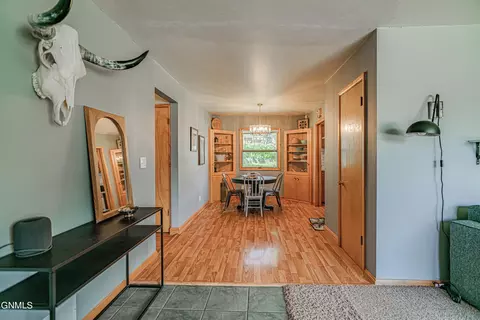 1512 Harmon Ave, Bismarck, ND 58501 photo 5