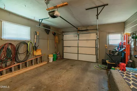 1512 Harmon Ave, Bismarck, ND 58501 photo 17