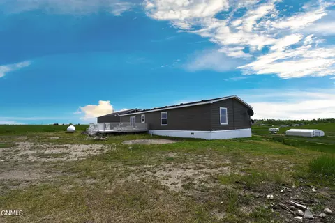 13121 48t Way NW, Williston, ND 58801 photo 2