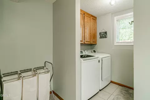 308 Stuttgart Dr, Bismarck, ND 58504 photo 31