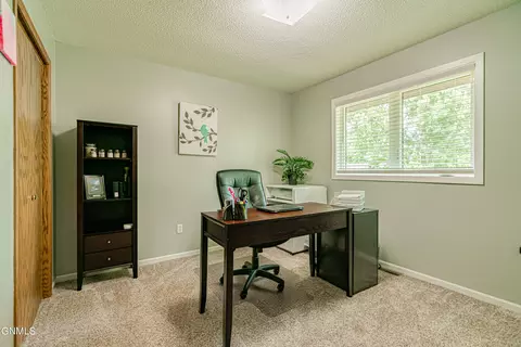 308 Stuttgart Dr, Bismarck, ND 58504 photo 20